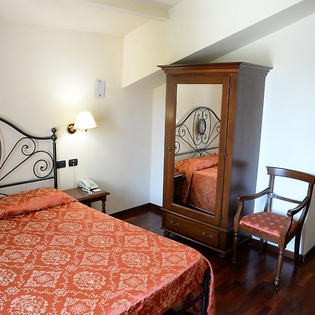 Villa Chiara Hotel كانيلي المظهر الخارجي الصورة
